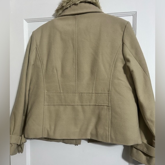 Kenzie Tan Women’s Jacket - Picture 2 of 7